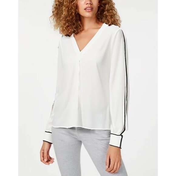 VINCE CAMUTO Ivory Contrast Piping Crepe Blouse XS - Picture 1 of 9